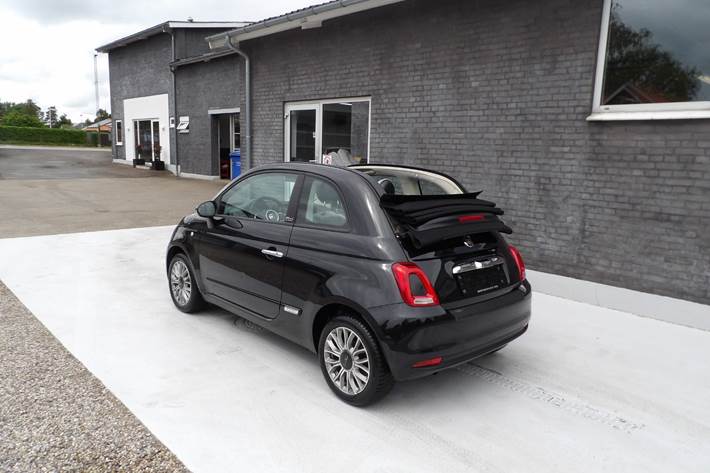 Sort Fiat 500C fra 2018