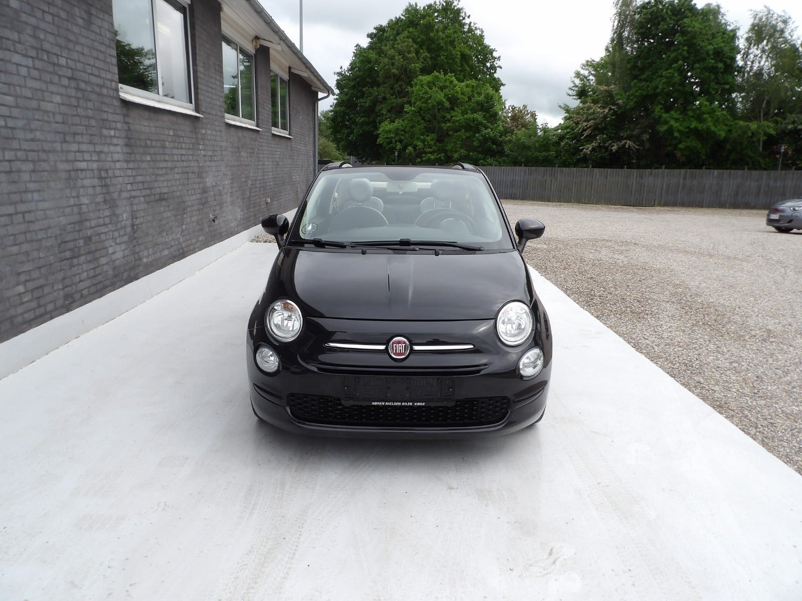 Sort Fiat 500C fra 2018
