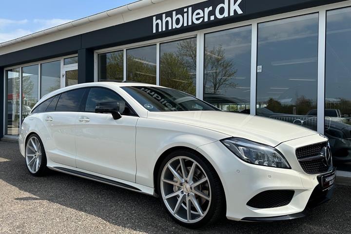 Hvid Mercedes CLS400 fra 2015
