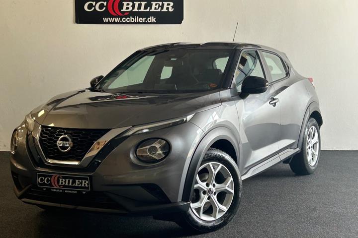 Grå Nissan Juke fra 2020 set udefra