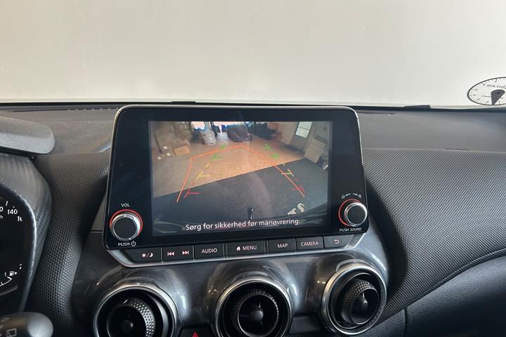 Grå Nissan Juke fra 2020