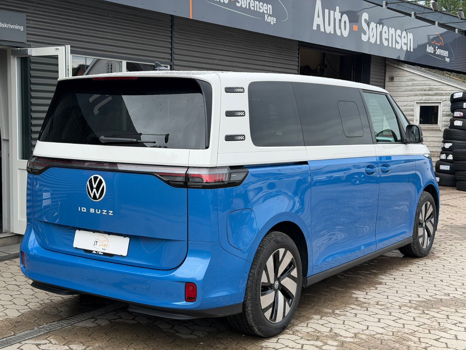 Blå VW ID.Buzz fra 2026
