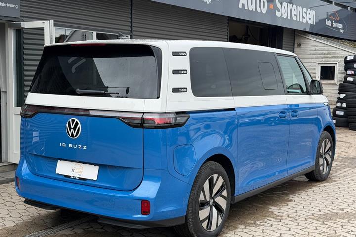 Blå VW ID.Buzz fra 2026
