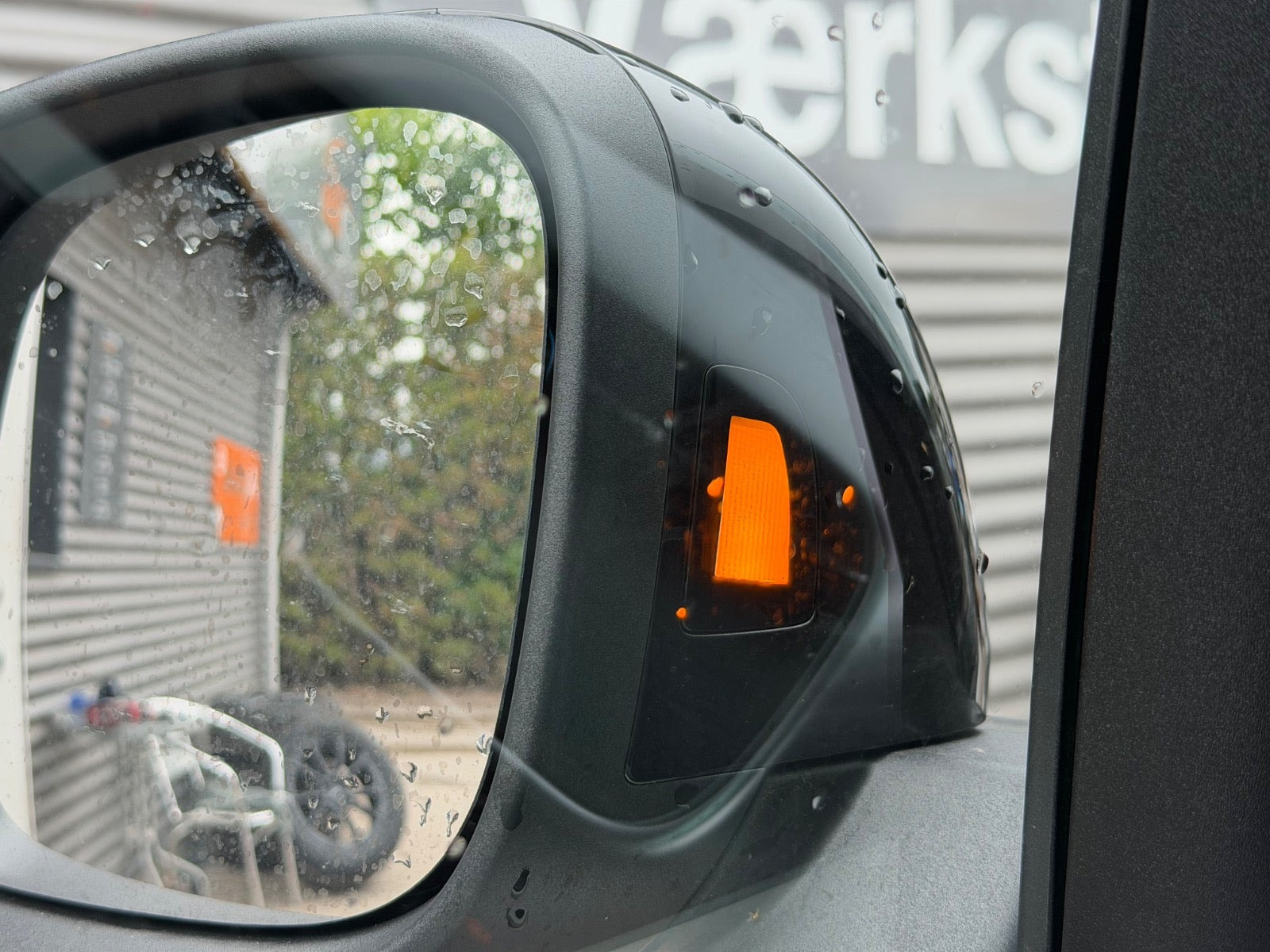 Blå VW ID.Buzz fra 2026