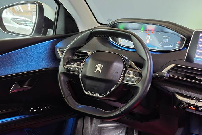 Hvid Peugeot 3008 fra 2017