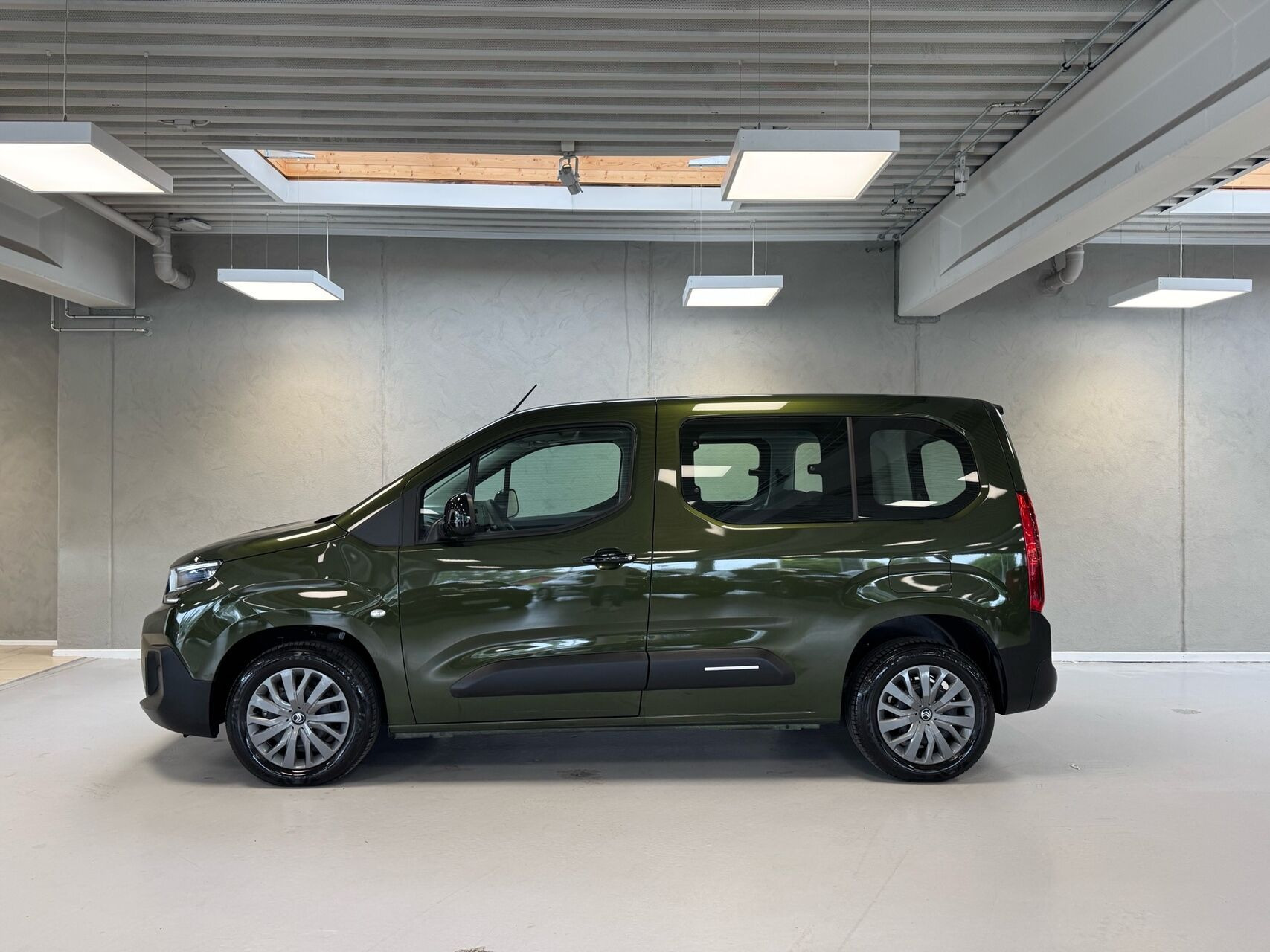 Grøn Citroën ë-Berlingo fra 2025