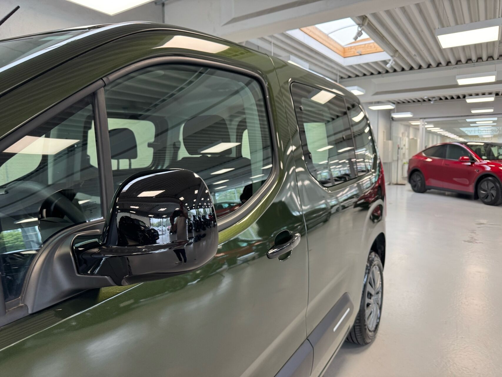 Grøn Citroën ë-Berlingo fra 2025