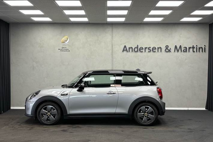 Grå Mini Cooper fra 2024