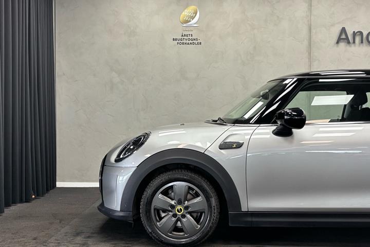 Grå Mini Cooper fra 2024
