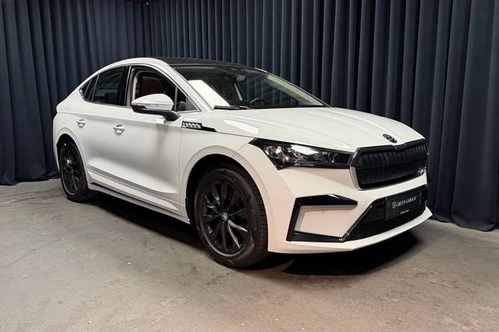 Hvid Skoda Enyaq fra 2024