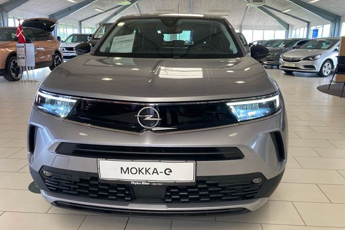 Sølv Opel Mokka-e fra 2023