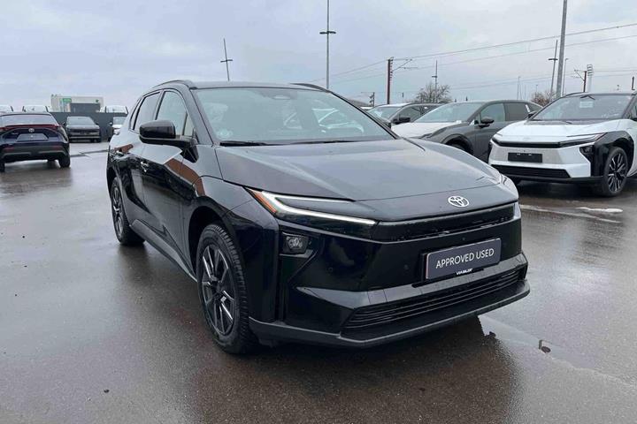 Sort Toyota BZ4X fra 2026