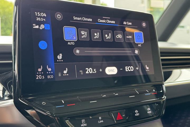 Blå VW ID.Buzz fra 2023