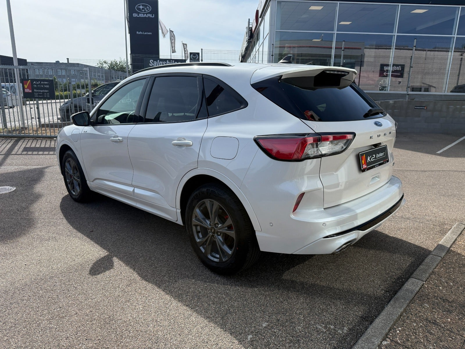 Hvid Ford Kuga fra 2021