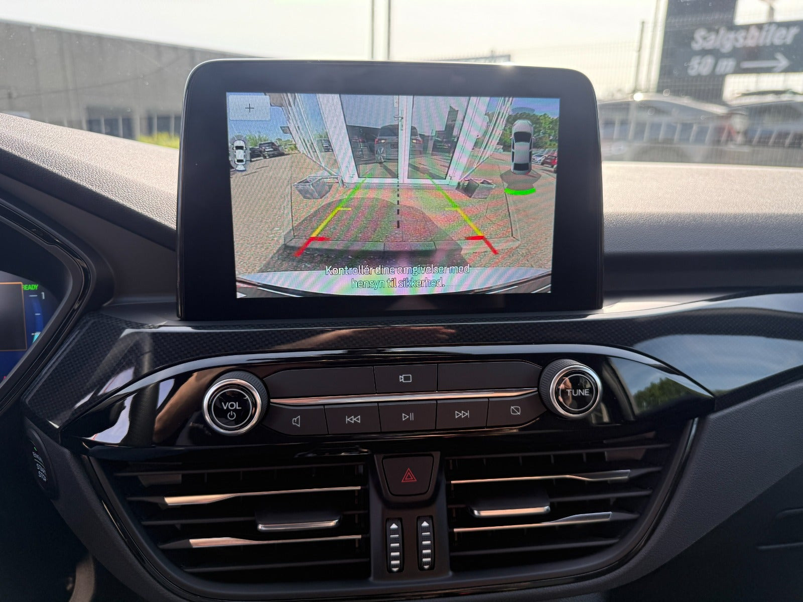 Hvid Ford Kuga fra 2021