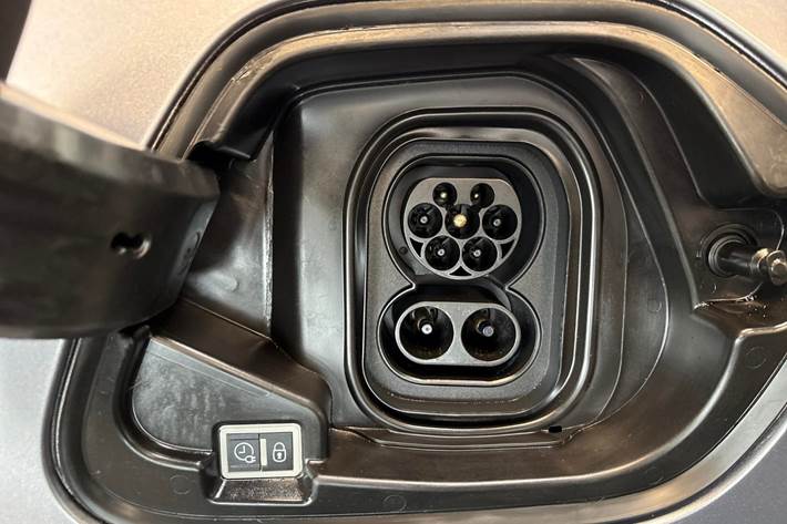Grå Opel Corsa-e fra 2021