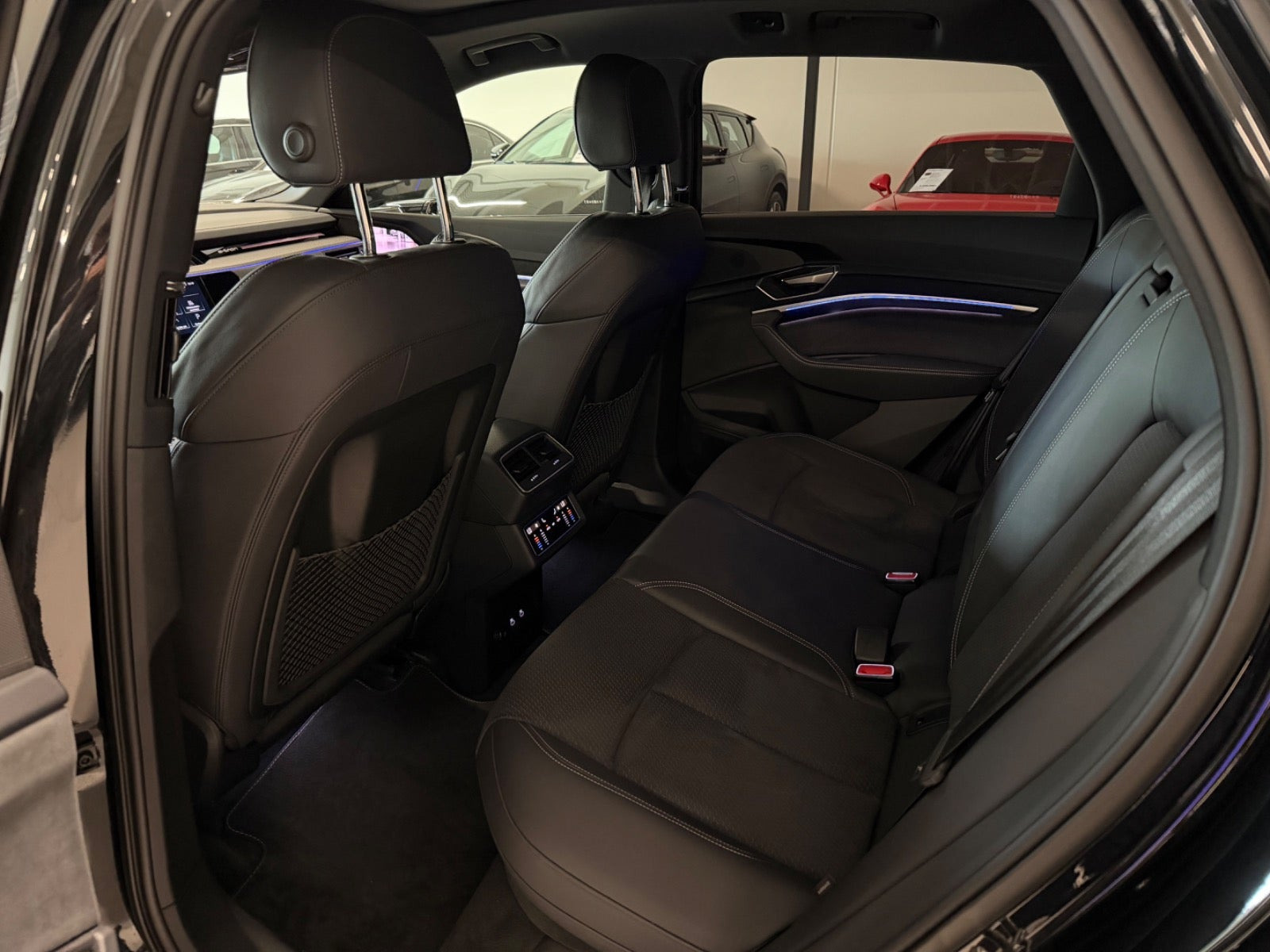 Sort Audi Q8 e-tron fra 2024