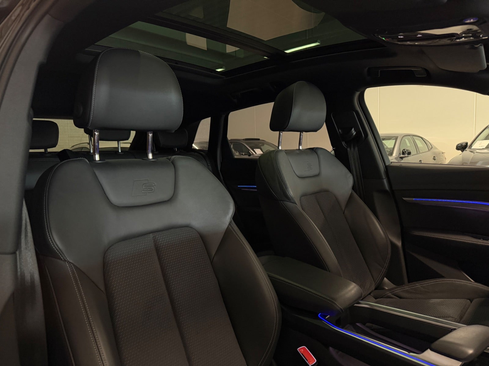 Sort Audi Q8 e-tron fra 2024