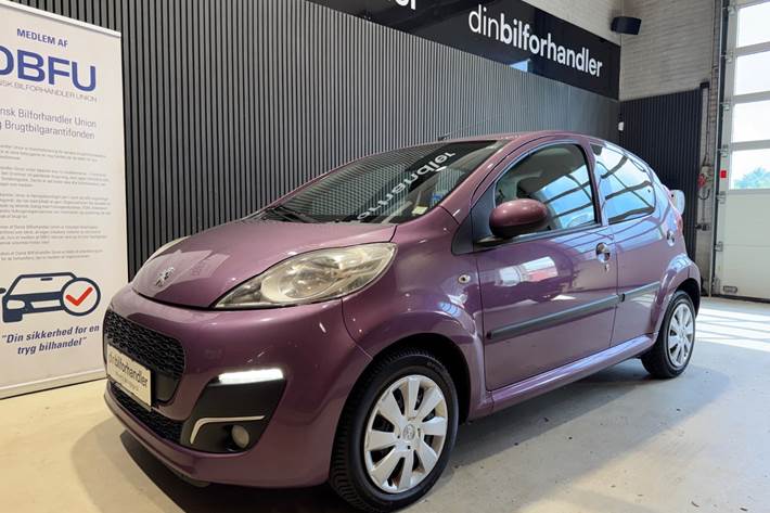 Lilla Peugeot 107 fra 2014