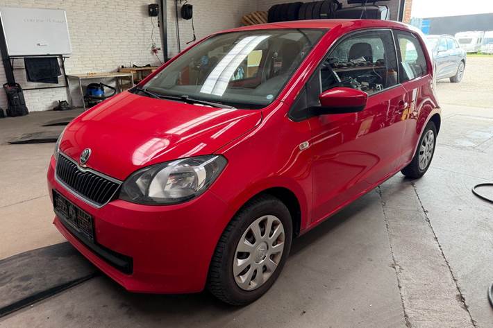Rød Skoda Citigo fra 2013