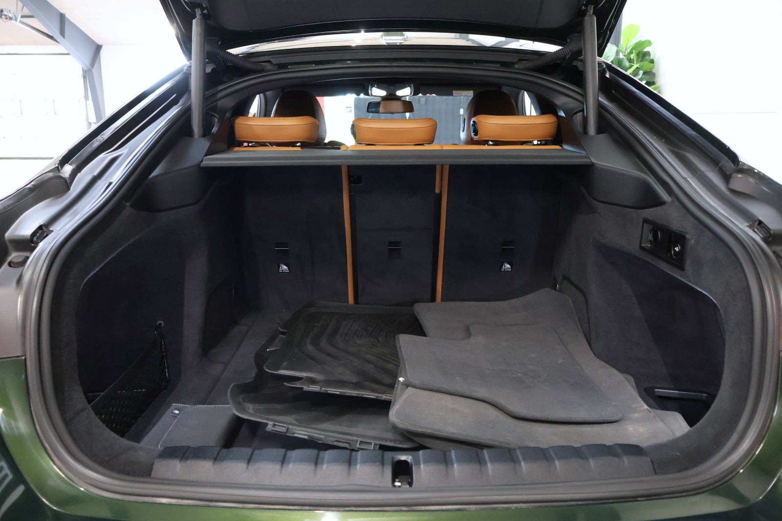 Grøn BMW i4 fra 2023
