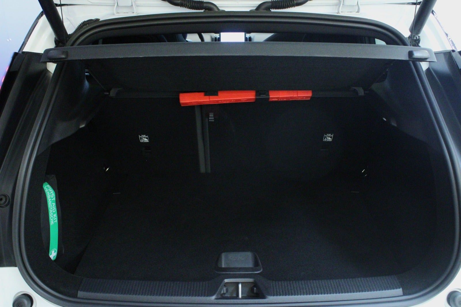 Hvid Volvo EX30 fra 2024
