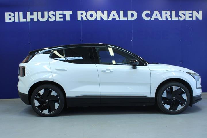 Hvid Volvo EX30 fra 2024