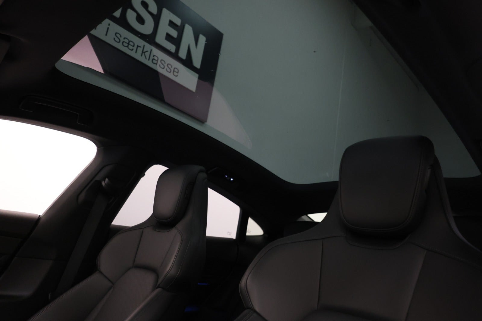 Sort Porsche Taycan 4S fra 2021