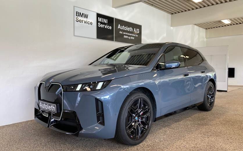 BMW iX xDrive60 M-Sport