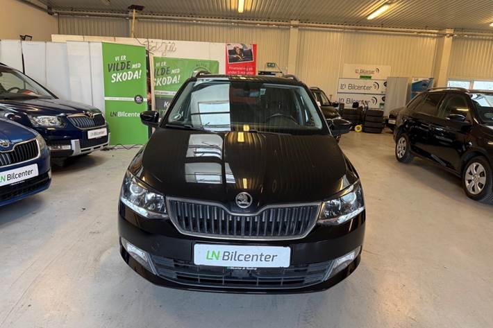 Sort Skoda Fabia fra 2016
