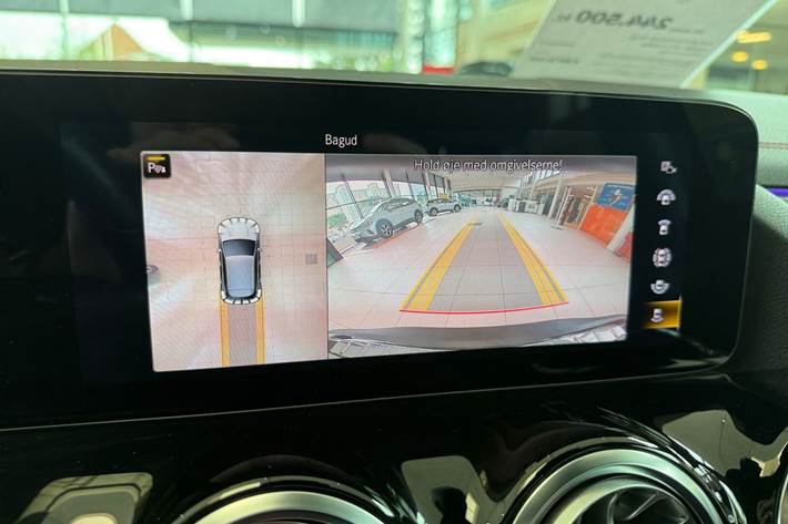 Sort Mercedes EQA250 fra 2022
