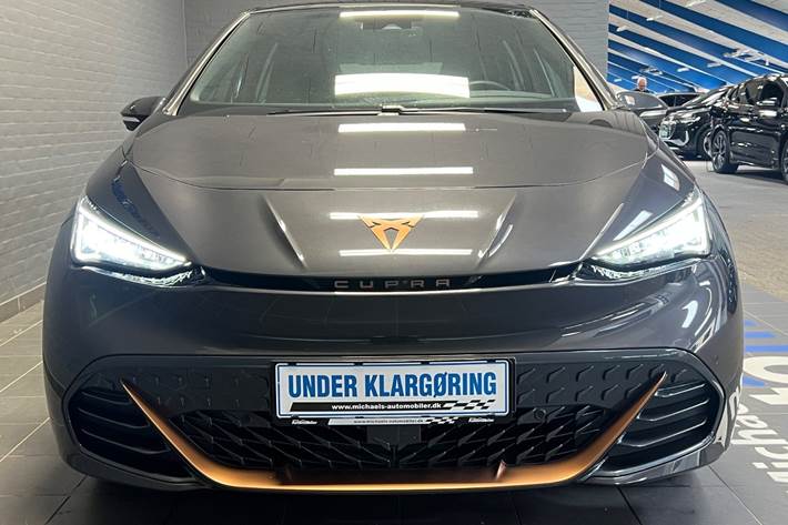 Grå Cupra Born fra 2024