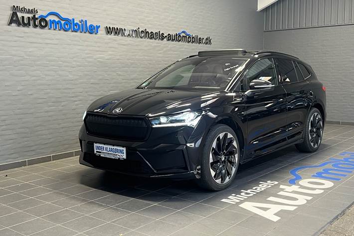 Sort Skoda Enyaq fra 2023