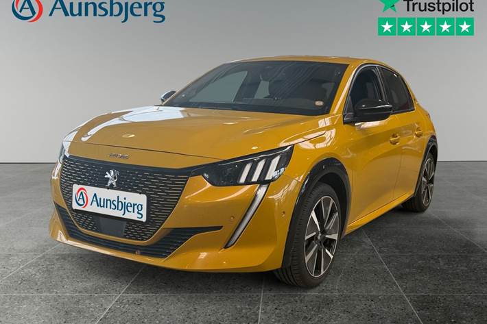 Gul Peugeot e-208 fra 2021