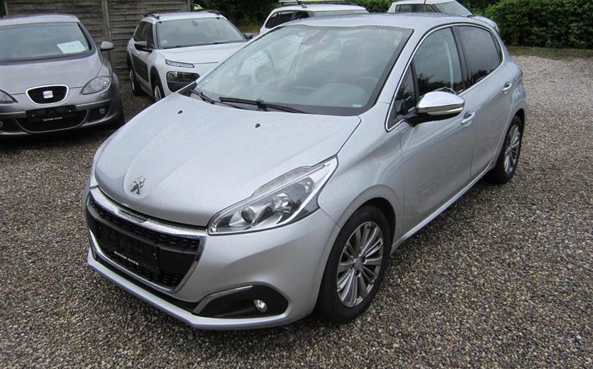 Peugeot 208 1,6 BlueHDi Desire 100HK 5d