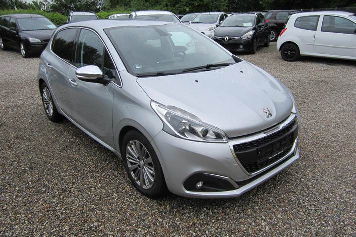 undefined Peugeot 208 fra 2016