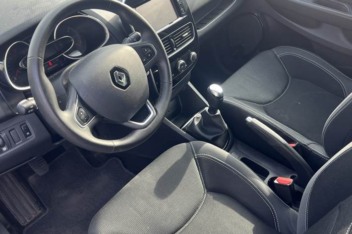 Grå Renault Ny Clio fra 2018