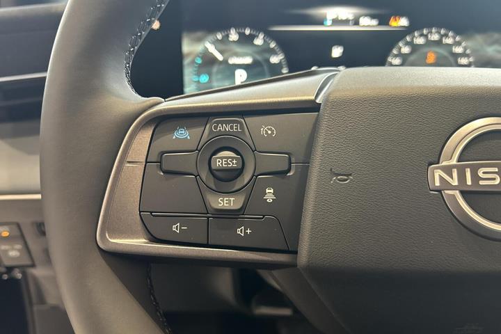 Sort Nissan Leaf fra 2026