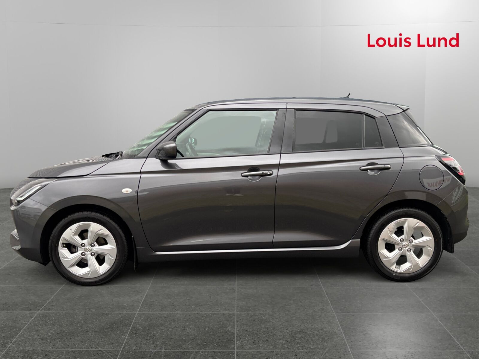 Grå Suzuki Swift fra 2024