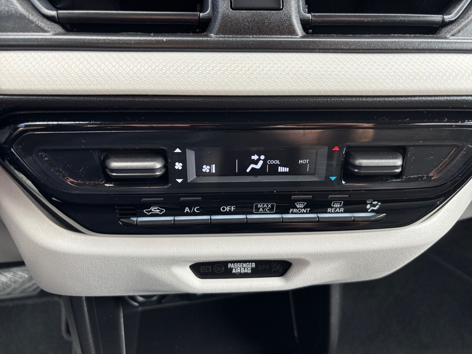 Grå Suzuki Swift fra 2024