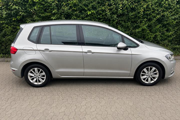 undefined VW Golf Sportsvan fra 2014