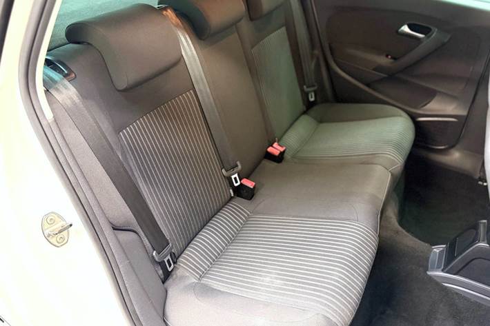 Hvid VW Polo fra 2014