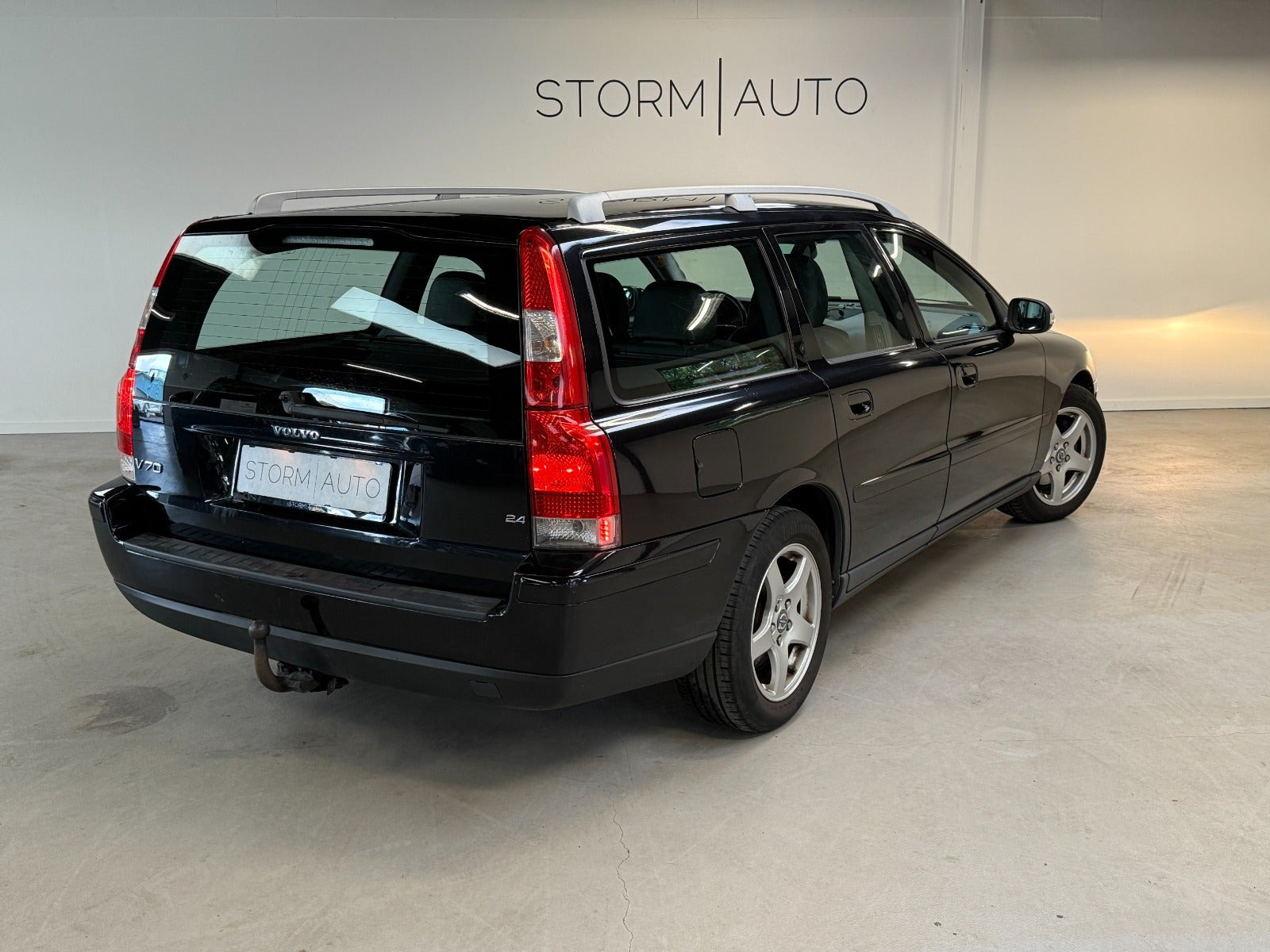 Sølv Volvo V70 fra 2006