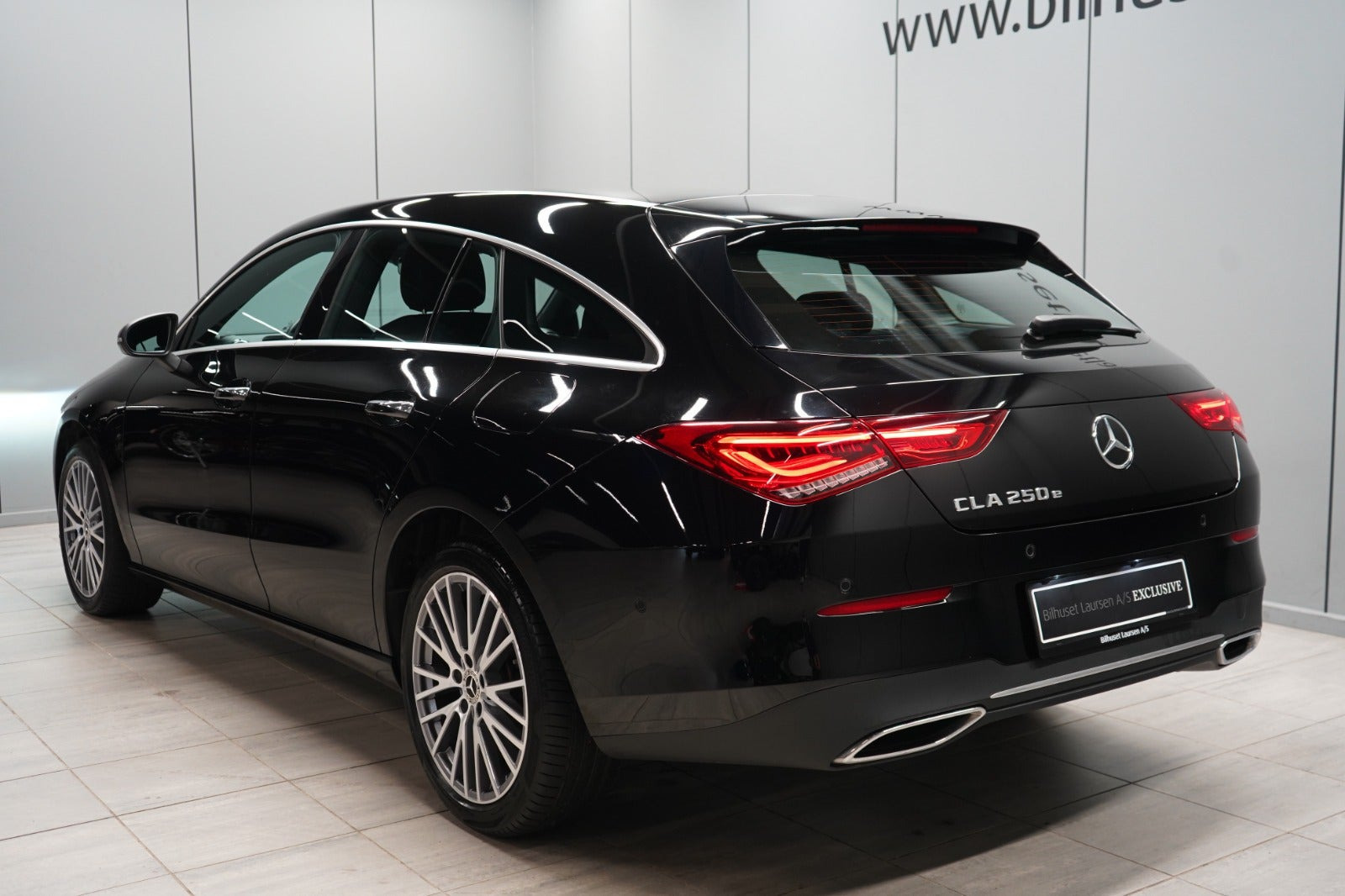 Sort Mercedes CLA250 e fra 2023