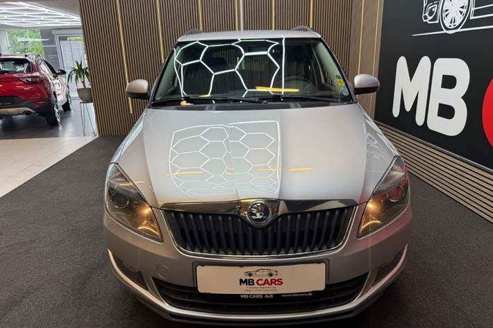 Sølv Skoda Fabia fra 2015
