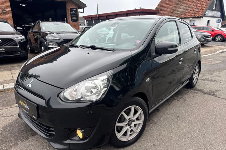 undefined Mitsubishi Space Star fra 2015 set udefra