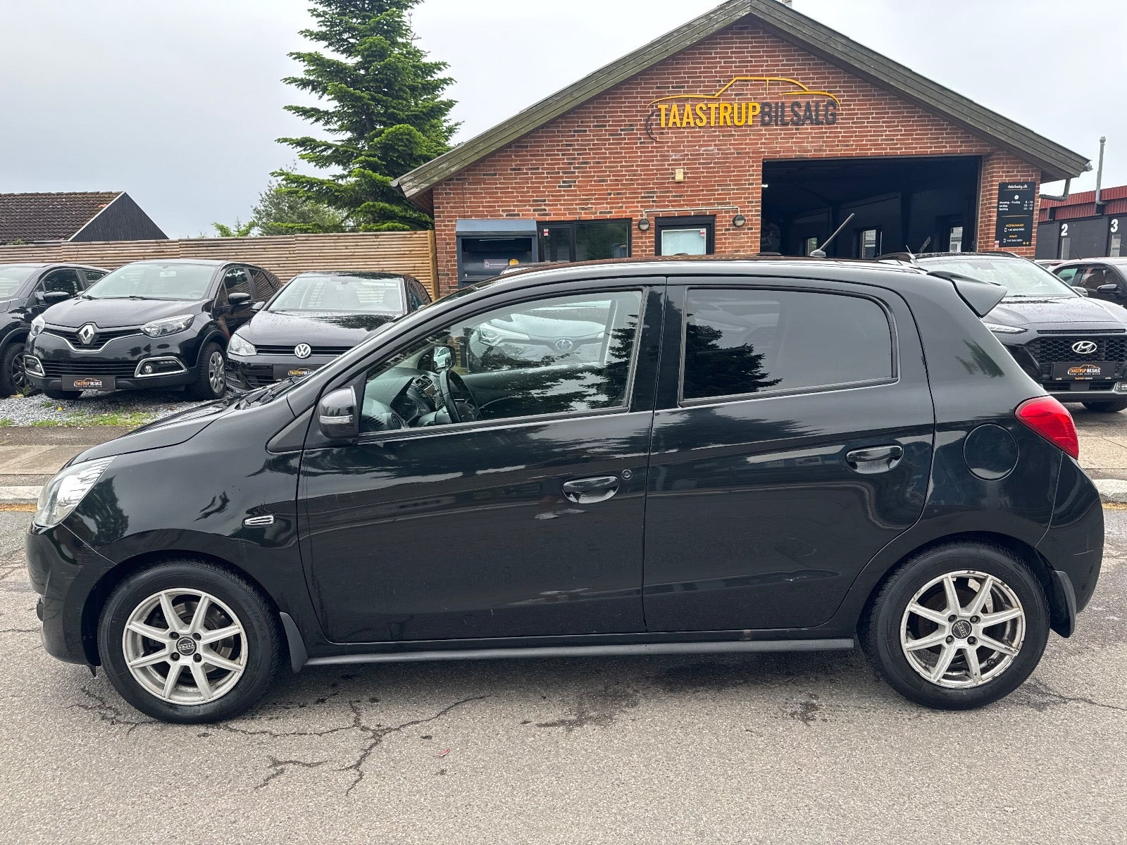 undefined Mitsubishi Space Star fra 2015