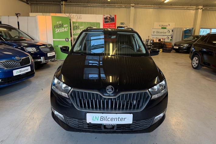 Sort Skoda Fabia fra 2019