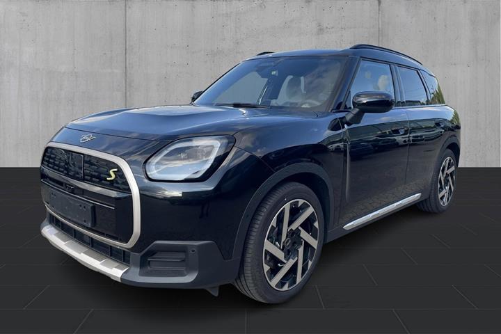 Sort Mini Countryman SE fra 2025 set udefra