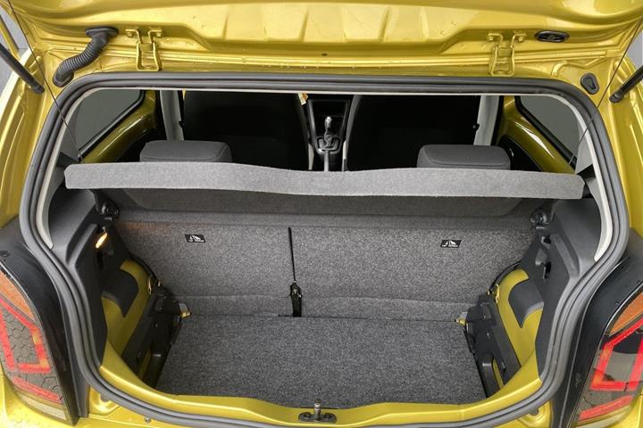 Gul VW E-UP! fra 2021